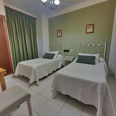 Lujuan Guest house
