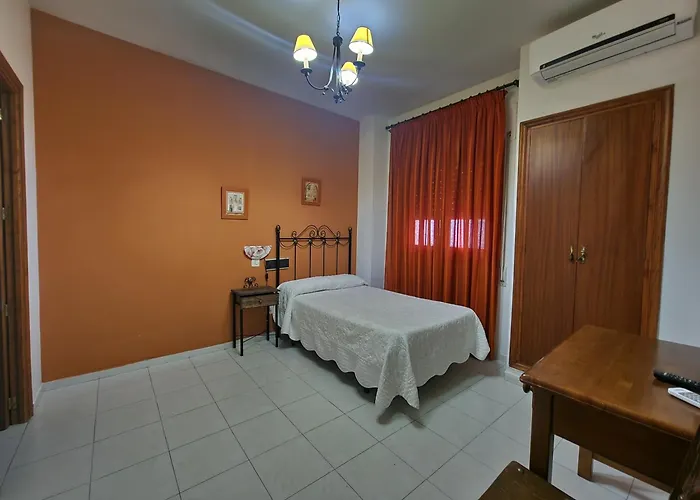 Lujuan 3* غوادالوبي